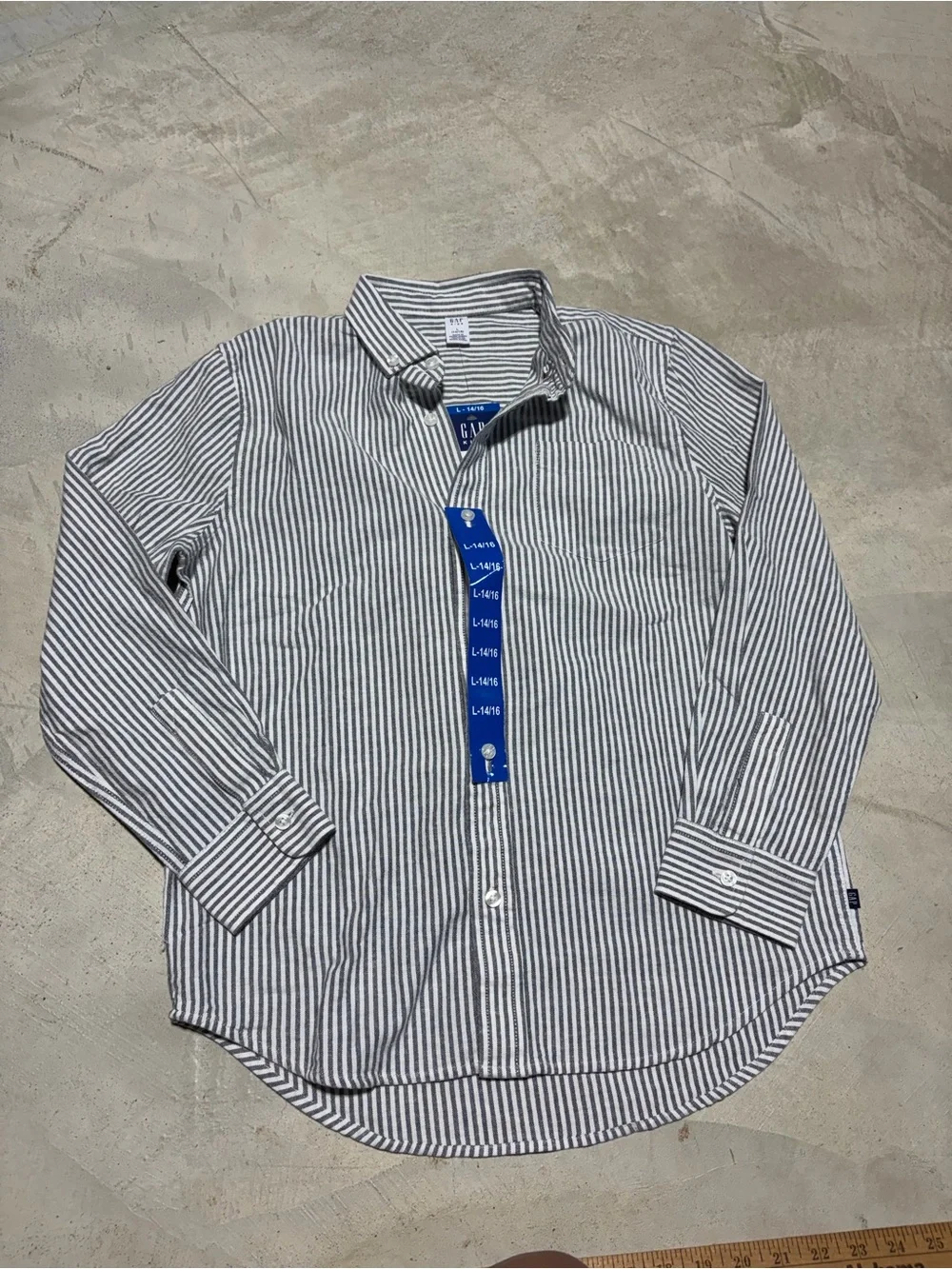 GAP kids NWT Blue and White Striped Button-Down OXFORD Shirt L 14/16